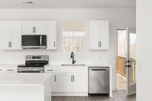 1623 Links Dr, Cookeville, TN 38506