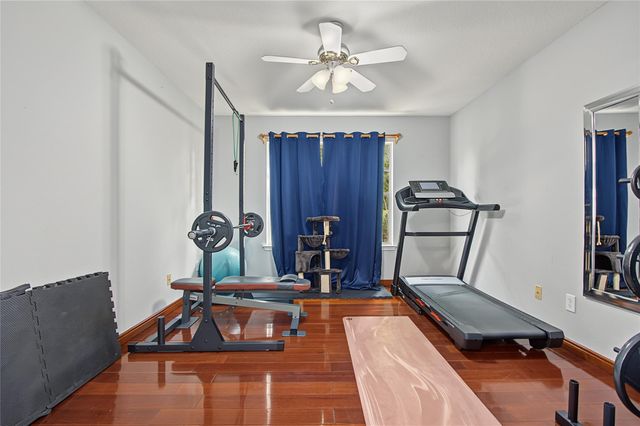 19 E Sundance Circle, The Woodlands, TX 77382