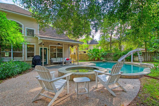 19 E Sundance Circle, The Woodlands, TX 77382