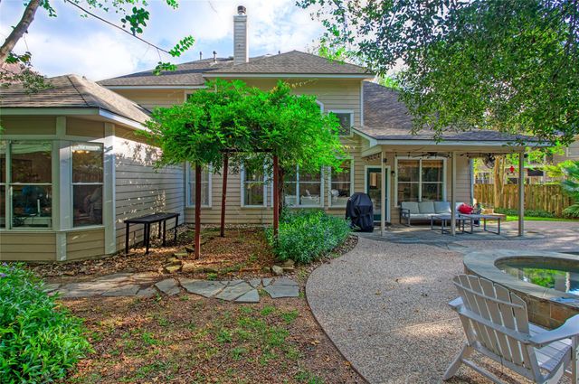 19 E Sundance Circle, The Woodlands, TX 77382