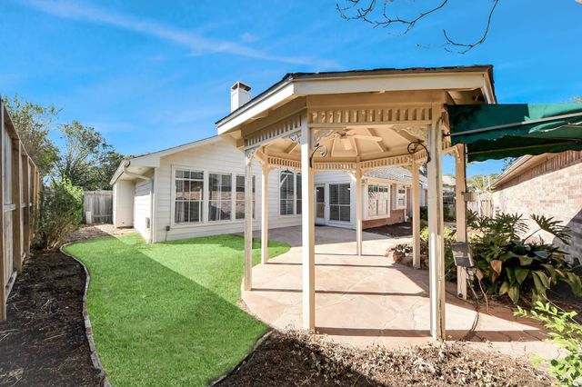 731 Avery Drive, Sugar Land, TX 77479