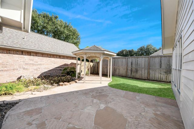 731 Avery Drive, Sugar Land, TX 77479