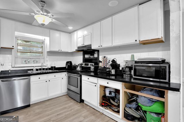 804 ROWLAND Road, Stone Mountain, GA 30083