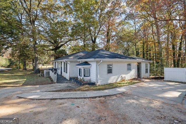 804 ROWLAND Road, Stone Mountain, GA 30083