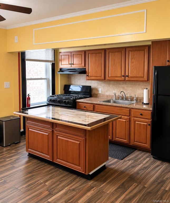 125-16 Hawtree Creek Road, South Ozone Park, NY 11420 — photo 5