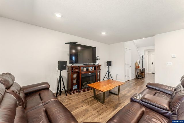 4734 Ranger Av NE, Salem, OR 97305