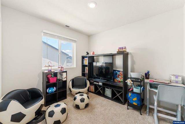 4734 Ranger Av NE, Salem, OR 97305