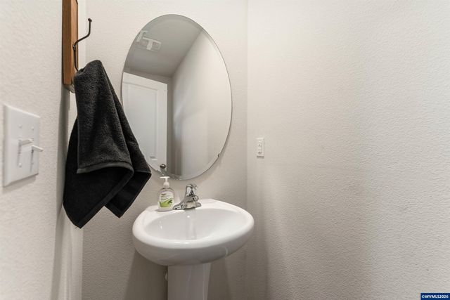 4734 Ranger Av NE, Salem, OR 97305