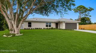 1371 Biarritz Street NW, Palm Bay, FL 32907