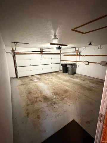 12281 Pennyroyal Lane, Granger, IN 46530