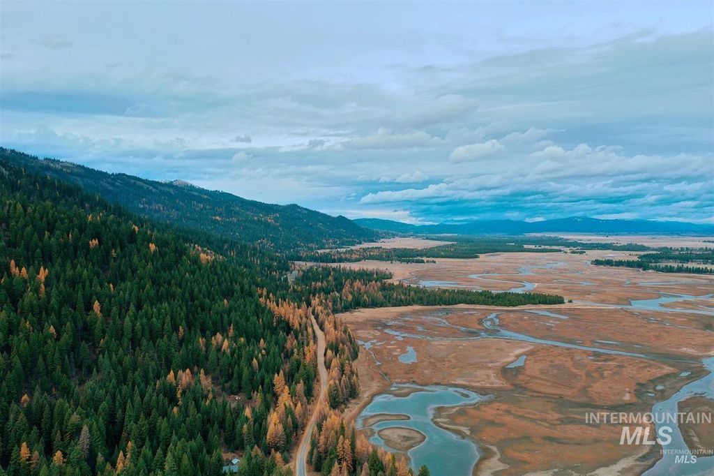 2437 Maverick, Donnelly, ID 83615 photo 23