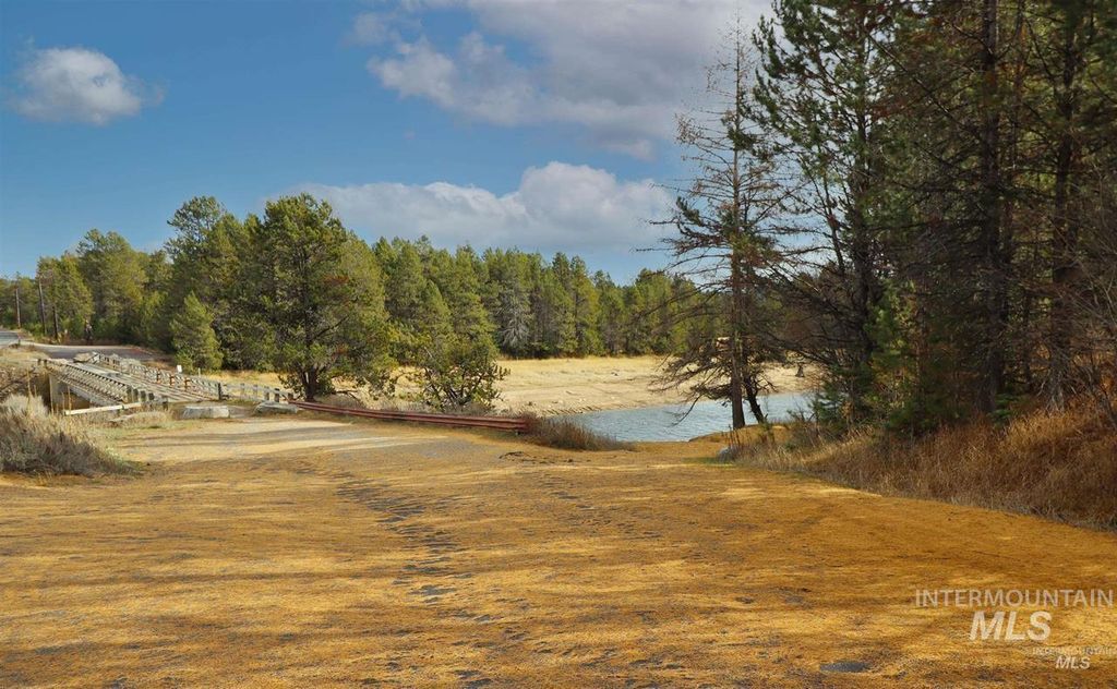 2437 Maverick, Donnelly, ID 83615 photo 40