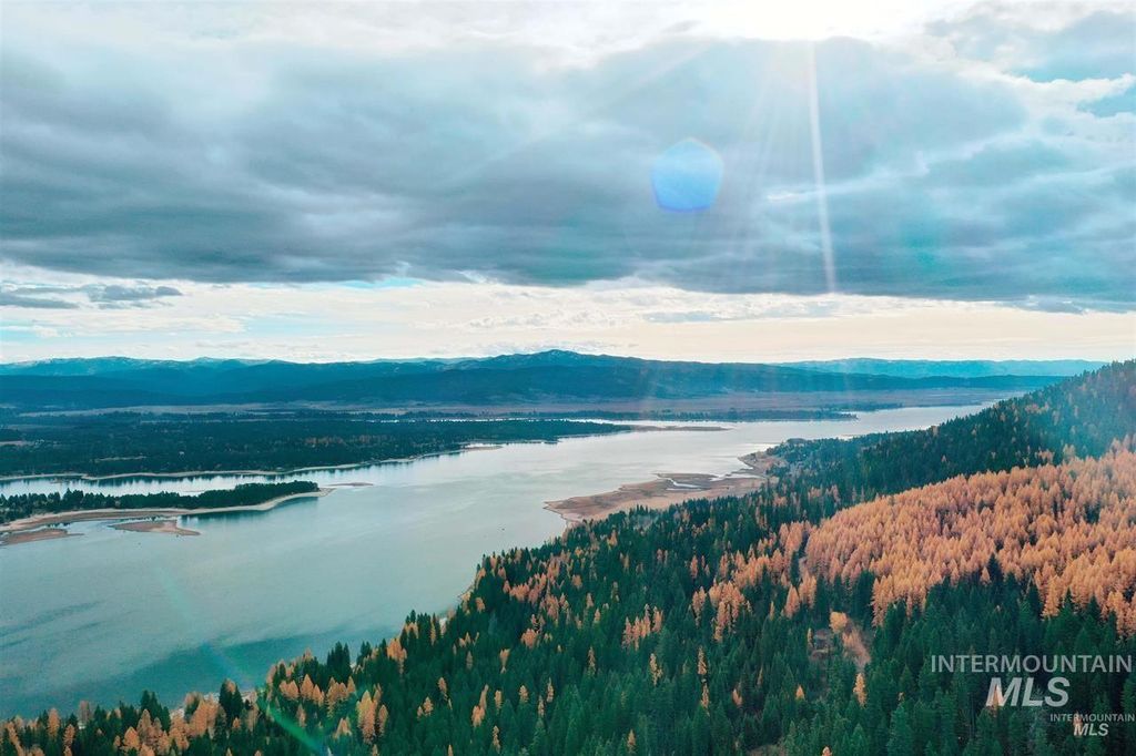 2437 Maverick, Donnelly, ID 83615 photo 7