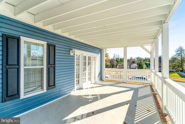 3010 STEVEN MARTIN DR, Fairfax, VA 22031