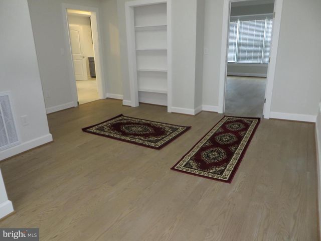 3010 STEVEN MARTIN DR, Fairfax, VA 22031