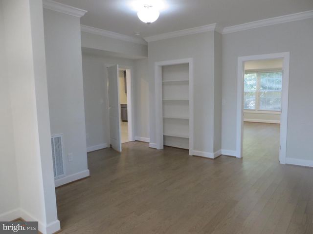 3010 STEVEN MARTIN DR, Fairfax, VA 22031