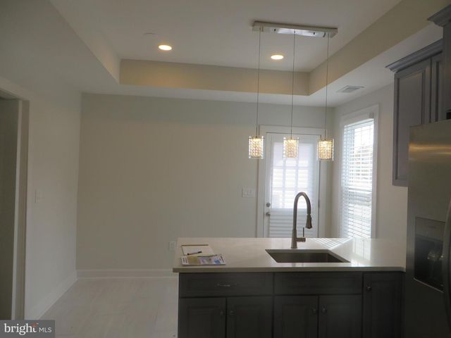 3010 STEVEN MARTIN DR, Fairfax, VA 22031