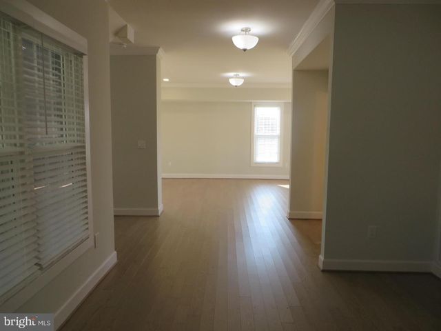 3010 STEVEN MARTIN DR, Fairfax, VA 22031