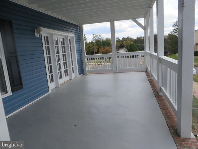 3010 STEVEN MARTIN DR, Fairfax, VA 22031