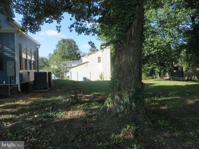 3010 STEVEN MARTIN DR, Fairfax, VA 22031