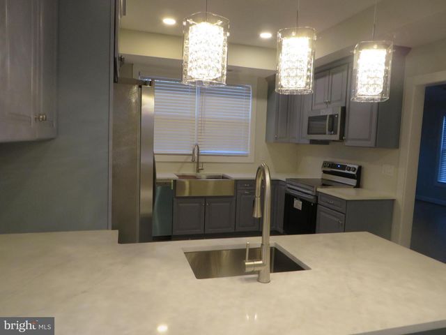 3010 STEVEN MARTIN DR, Fairfax, VA 22031