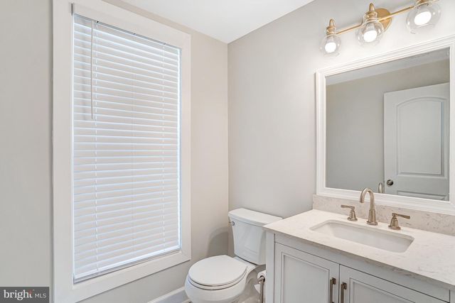 3010 STEVEN MARTIN DR, Fairfax, VA 22031