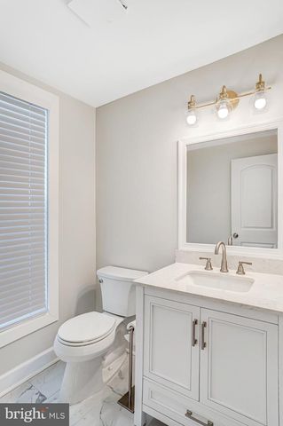 3010 STEVEN MARTIN DR, Fairfax, VA 22031