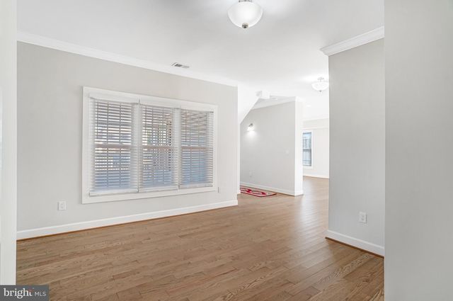 3010 STEVEN MARTIN DR, Fairfax, VA 22031