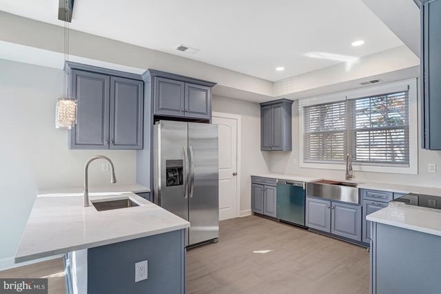 3010 STEVEN MARTIN DR, Fairfax, VA 22031