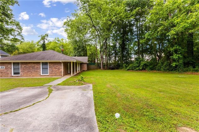 834 Wilson Circle SW, Marietta, GA 30064