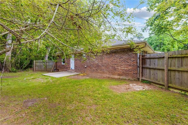 834 Wilson Circle SW, Marietta, GA 30064