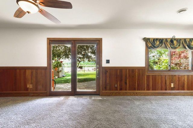 8508 Fox River ROAD, Waterford, WI 53185