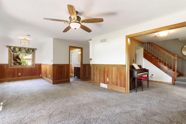8508 Fox River ROAD, Waterford, WI 53185
