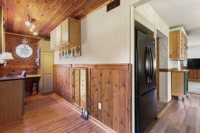 8508 Fox River ROAD, Waterford, WI 53185