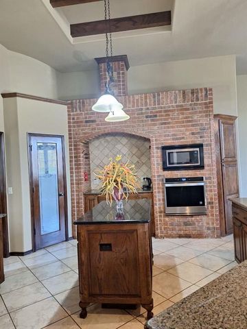 19605 Talavera Lane, Edmond, OK 73012