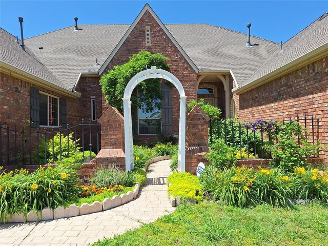 19605 Talavera Lane, Edmond, OK 73012