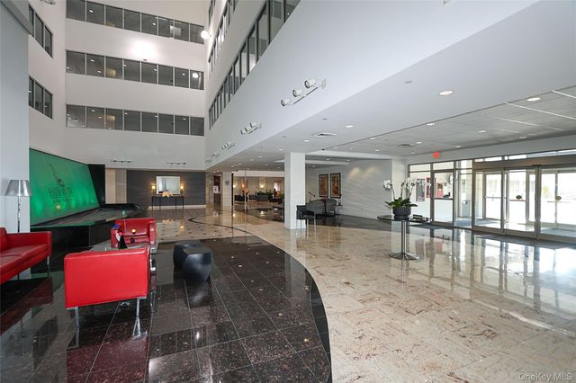 100 Harbor View Drive 111, Port Washington, NY 11050