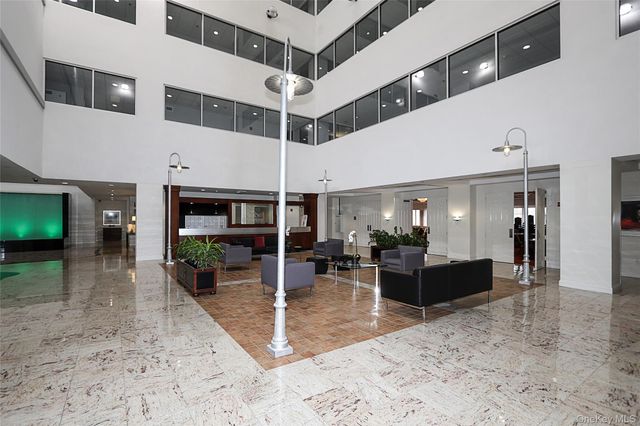 100 Harbor View Drive 111, Port Washington, NY 11050