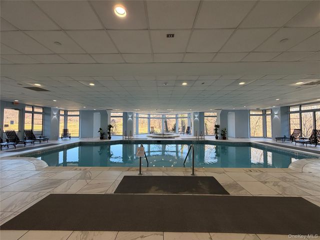 100 Harbor View Drive 111, Port Washington, NY 11050