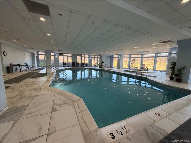 100 Harbor View Drive 111, Port Washington, NY 11050