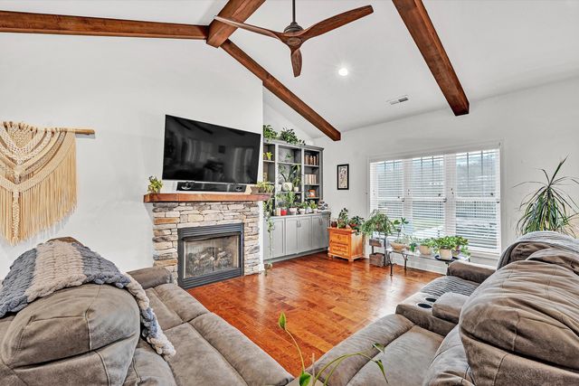 689 Ambler LN, Salem, VA 24153