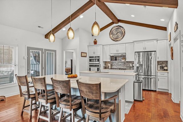 689 Ambler LN, Salem, VA 24153