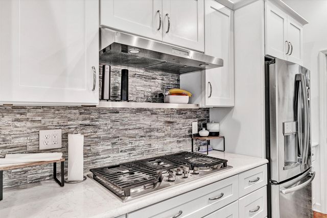 689 Ambler LN, Salem, VA 24153