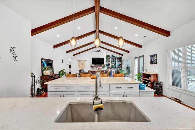 689 Ambler LN, Salem, VA 24153