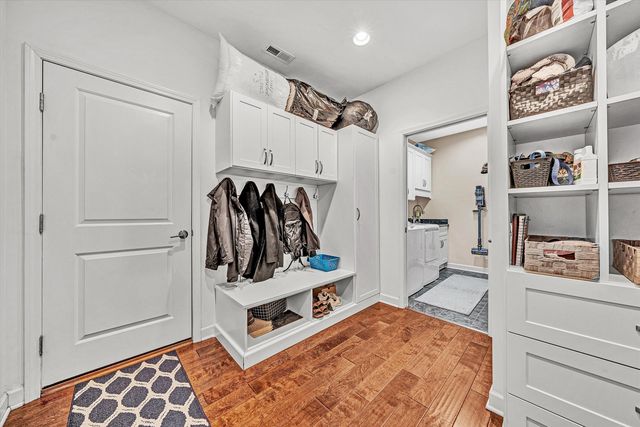 689 Ambler LN, Salem, VA 24153