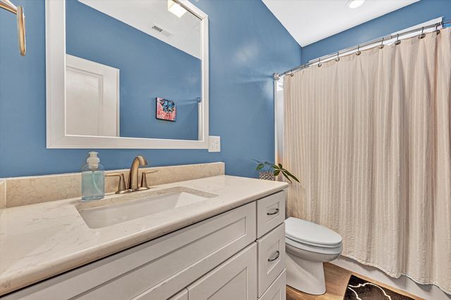 689 Ambler LN, Salem, VA 24153