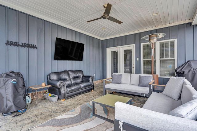 689 Ambler LN, Salem, VA 24153