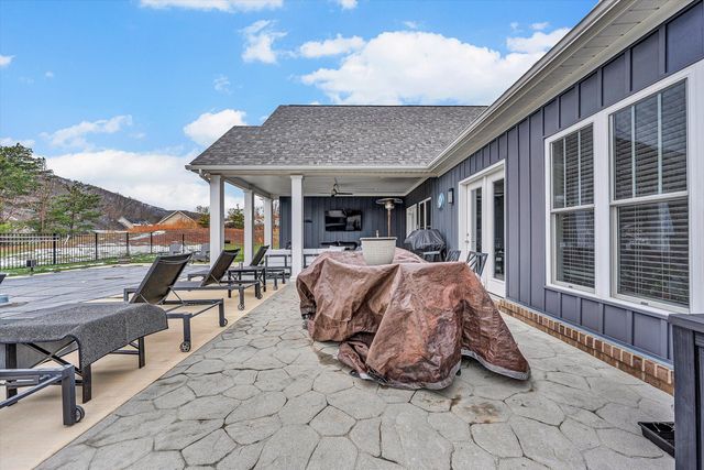 689 Ambler LN, Salem, VA 24153