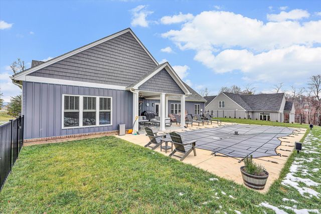 689 Ambler LN, Salem, VA 24153