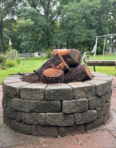 4 Conservation Circus, Ridge, NY 11961